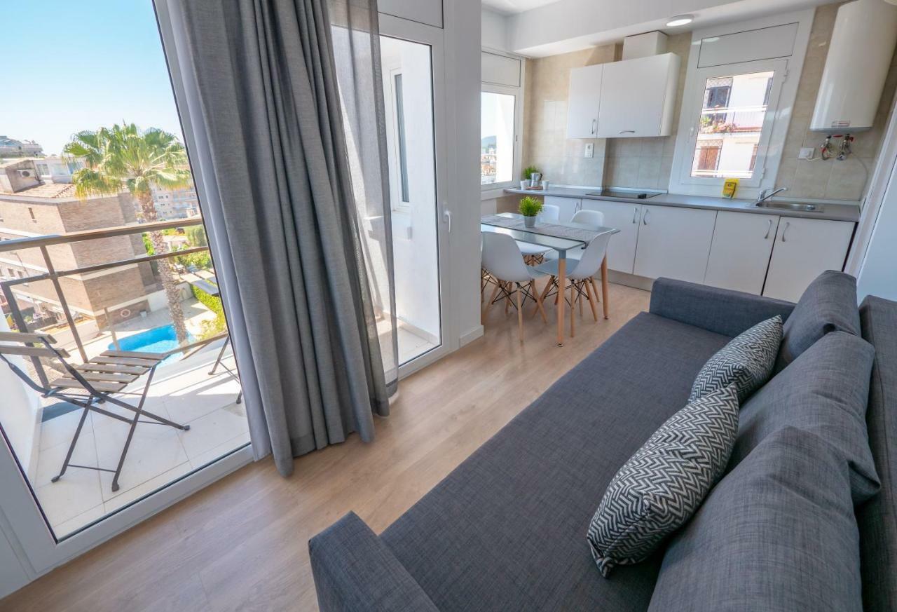 Apartamentos Ar Melrose Place Lloret de Mar Exterior photo