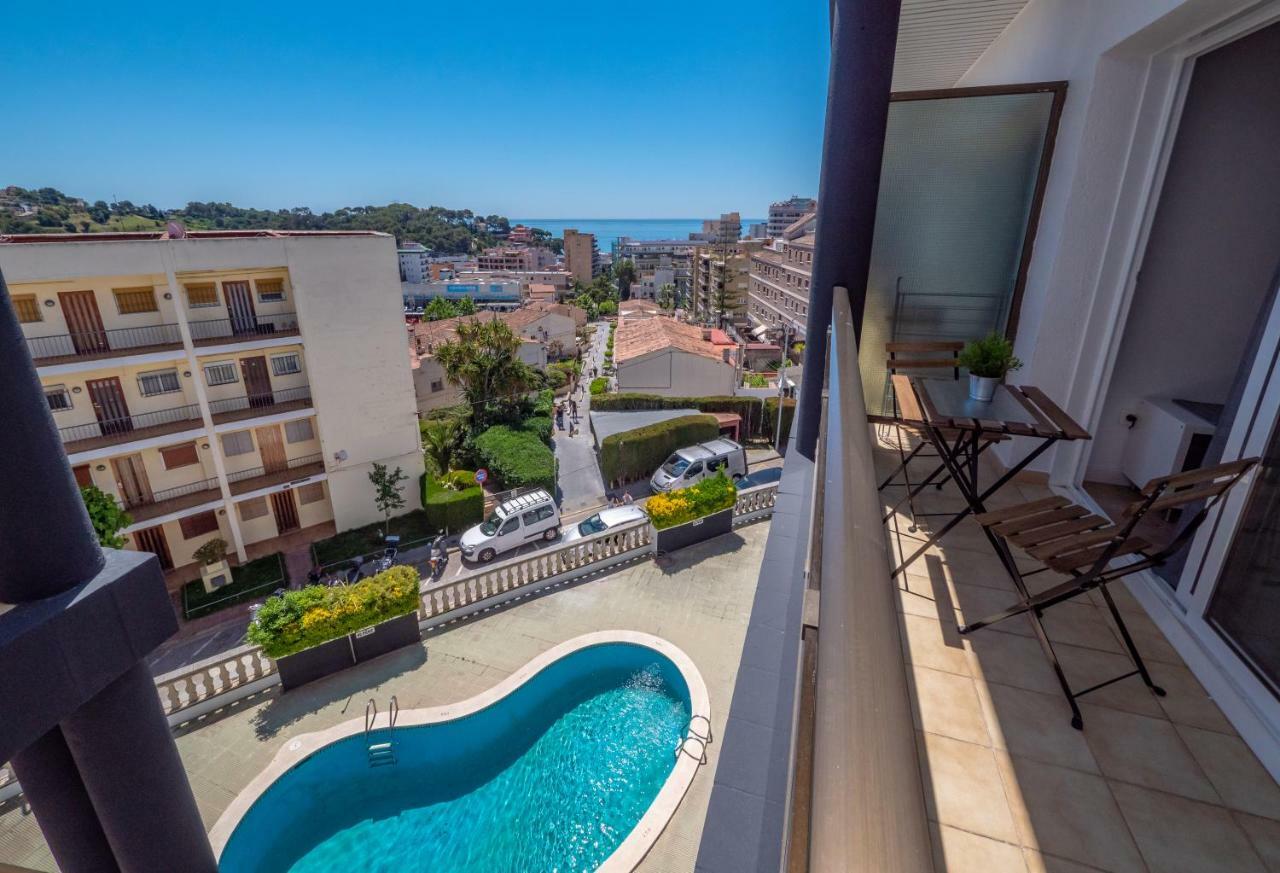 Apartamentos Ar Melrose Place Lloret de Mar Exterior photo