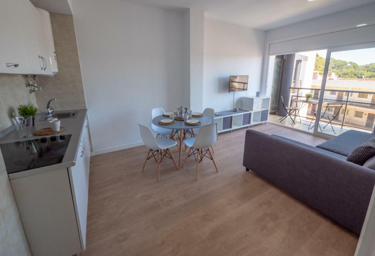 Apartamentos Ar Melrose Place Lloret de Mar Exterior photo