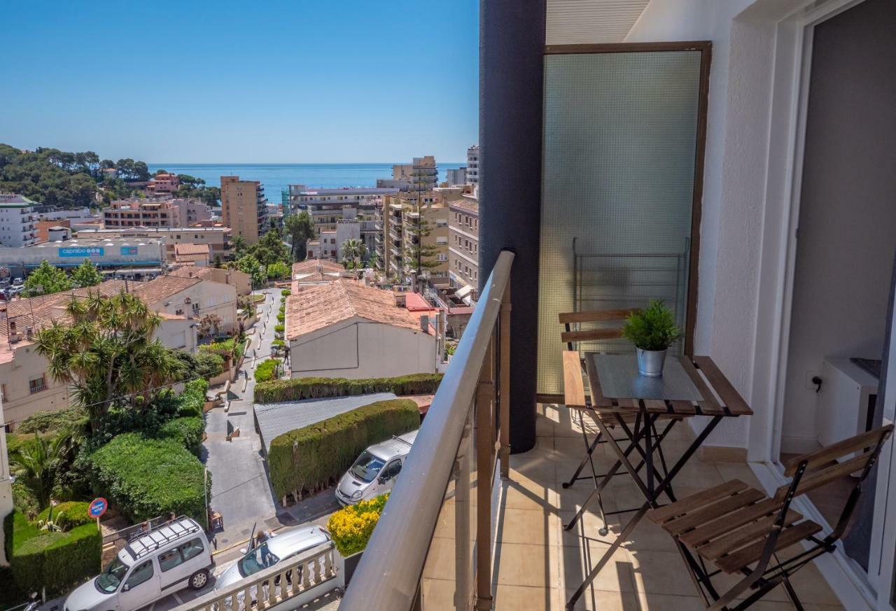 Apartamentos Ar Melrose Place Lloret de Mar Exterior photo