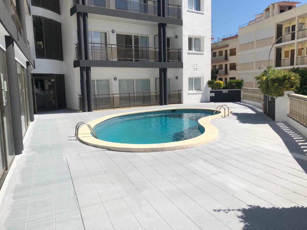 Apartamentos Ar Melrose Place Lloret de Mar Exterior photo