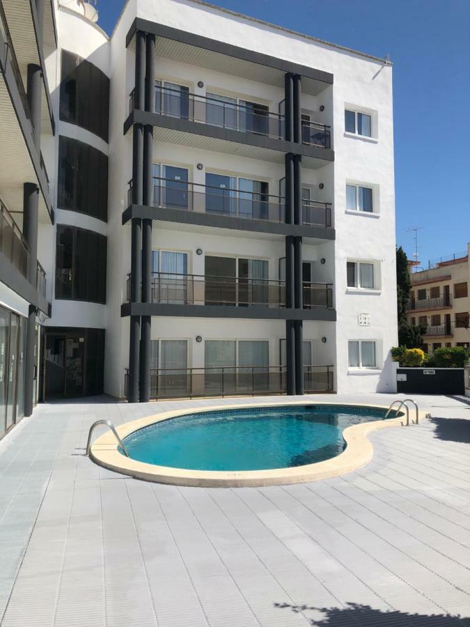 Apartamentos Ar Melrose Place Lloret de Mar Exterior photo